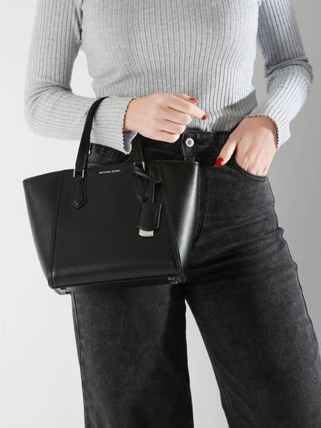 Sac BandouliÃ¨re Taryn Cuir Michael kors Noir taryn F4STBC1L vue secondaire 1